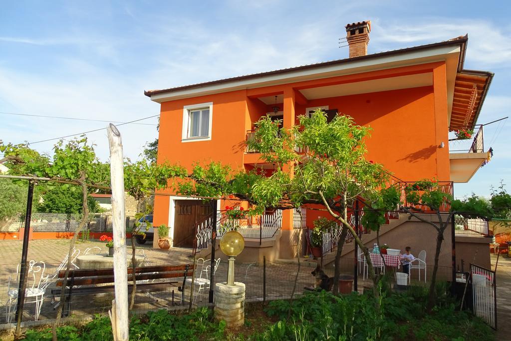 Parenzana Bibali 65 A 52460-buje *